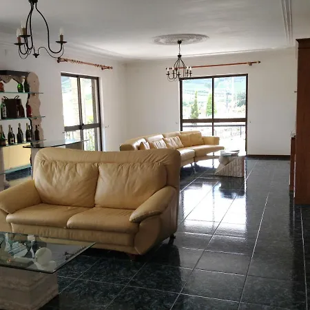 4 Bedrooms With Private Pool Enclosed Garden And Wifi At